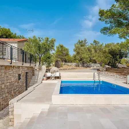 Seaside Vesna Milna (Brac)