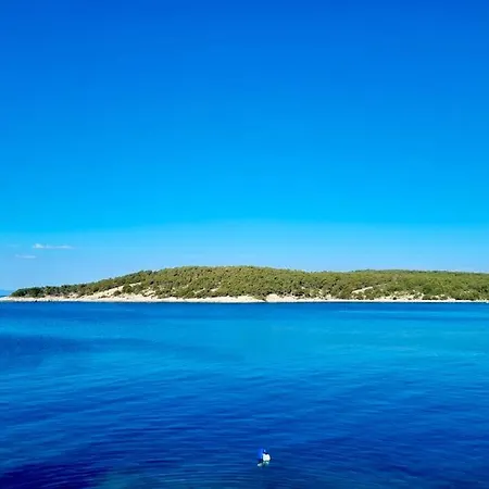 Seaside Vesna