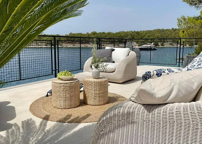 Seaside Vesna Villa